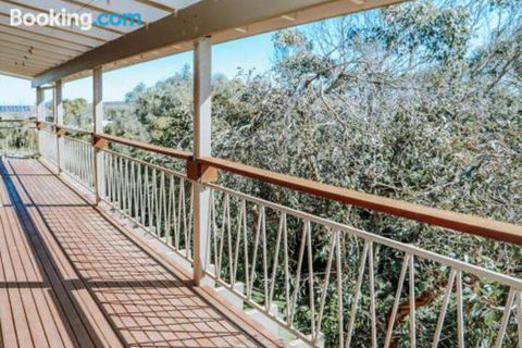 Banksia Beach House - Northern Rivers Accommodation 3