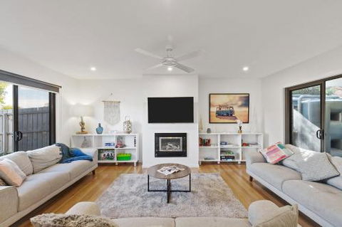 TORQUAY Relax & Unwind Beach 300m Table Tennis - Northern Rivers Accommodation 2