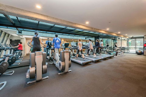 A Charming Studio With Stunning City Views - Northern Rivers Accommodation 4
