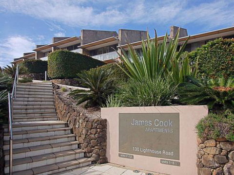 #8 James Cook Apartments - Northern Rivers Accommodation 1