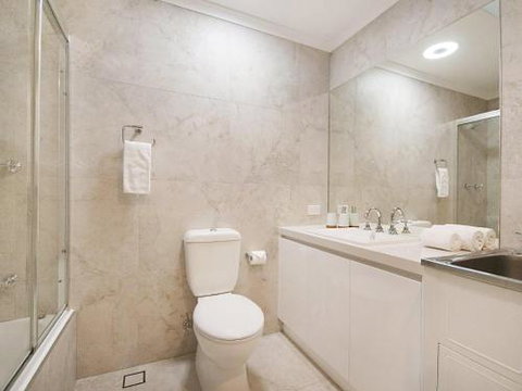 #8 James Cook Apartments - Northern Rivers Accommodation 4