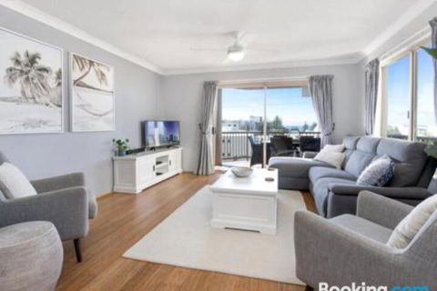 Unit 3 Emerald Shores Shipping Lane Views! - Northern Rivers Accommodation 3