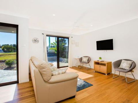 VIlla Zelma Culburra Beach - Northern Rivers Accommodation 6