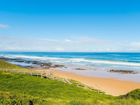 Swan Bay Views - Northern Rivers Accommodation 4