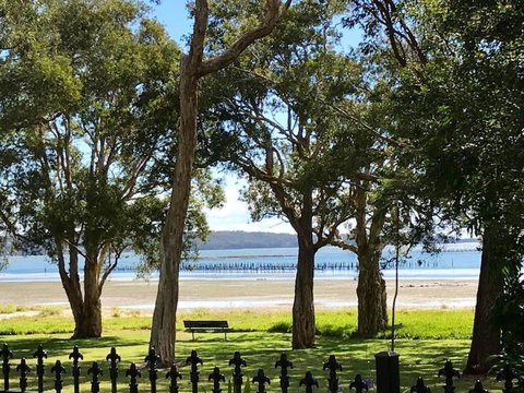 Spacious Townhouse Complete With Floating Mooring! - Northern Rivers Accommodation 2