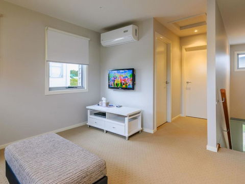 Redwood Oasis - Northern Rivers Accommodation 5