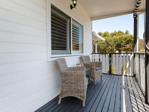 Escape To The Cottage 68 Tomaree Rd Boat Parking & WIFI - Northern Rivers Accommodation 2