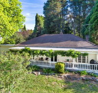 Redwood Cottage Burradoo getaway Southern Highlands 4pm Check Out Sunday - Northern Rivers Accommodation