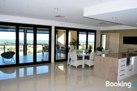 Eagles Nest - Northern Rivers Accommodation 4