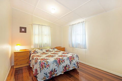 Close To Water Restaurants & Clubs Toorbul St. Bongaree - Northern Rivers Accommodation 4