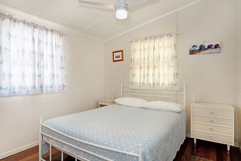 Close To Water Restaurants & Clubs Toorbul St. Bongaree - Northern Rivers Accommodation 5
