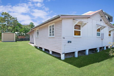Close To Water Restaurants & Clubs Toorbul St. Bongaree - Northern Rivers Accommodation 0