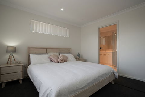 Underwood Road 62 - Northern Rivers Accommodation 4
