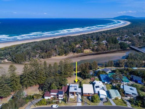 FAIRYTALE Gerroa 4pm Check Out Sundays - Northern Rivers Accommodation 0
