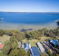 SORRENTO LAKESIDE Sanctuary Point 4pm check out Sundays - Northern Rivers Accommodation
