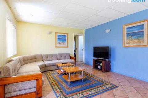 Perrumba Street Cottage - Northern Rivers Accommodation 6