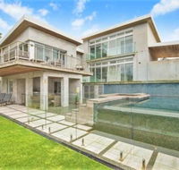 Beachfront Location 28 Mitchell Pde - Northern Rivers Accommodation