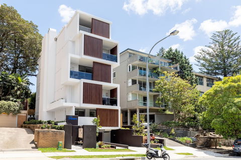 Urban Rest - The Azure Bondi - Northern Rivers Accommodation 0