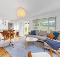 MOBYS at HYAMS Hyams Beach 4pm check out Sundays - Northern Rivers Accommodation