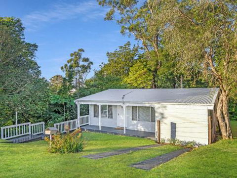 MOBYS At HYAMS Hyams Beach 4pm Check Out Sundays - Northern Rivers Accommodation 1