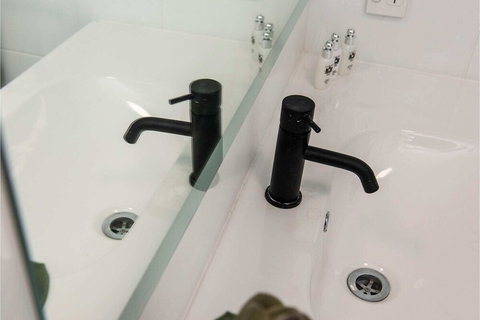 Modern 1 Bedroom Apartment Near The River And The City - Northern Rivers Accommodation 4