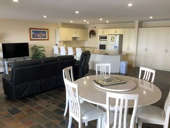 Nelson Towers Unit 41 / 71 Victoria Parade - Northern Rivers Accommodation 4