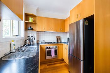 KIM 2BDR West Melbourne Apartment - Northern Rivers Accommodation 4