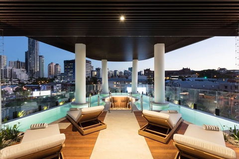 FV Iconic Designer APT, Parking, Near CBD Qfv147-14 - Northern Rivers Accommodation 3