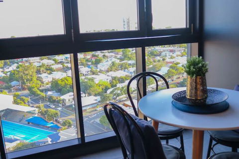 Boutique Apartment Heart Of Brisbane - Northern Rivers Accommodation 7