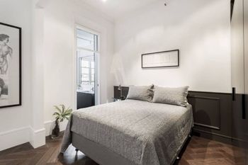 Stylish & Grand Potts Point H354 - Northern Rivers Accommodation 3