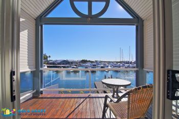 Harbourfront Retreat - Northern Rivers Accommodation 1