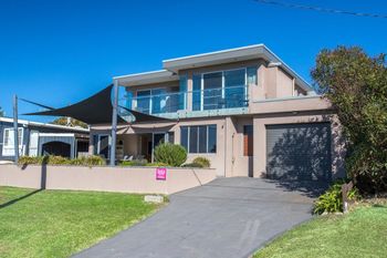 DOLPHIN VIEWS - Northern Rivers Accommodation 3