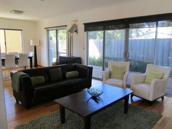 Waterside No 9 Blackwood Retreat - Northern Rivers Accommodation 2