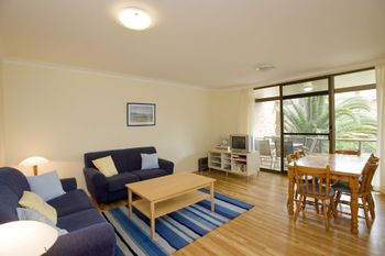St George Unit 4 Nelson Bay - Northern Rivers Accommodation 0