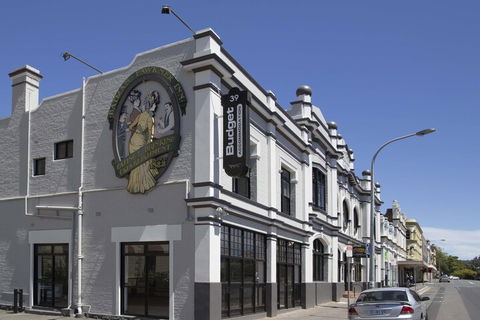 Batman Fawkner Inn - Northern Rivers Accommodation 0