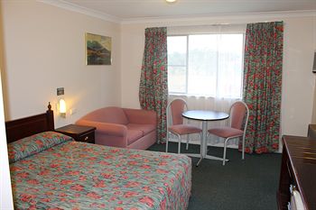Colonial Motor Inn Lithgow - Northern Rivers Accommodation 2