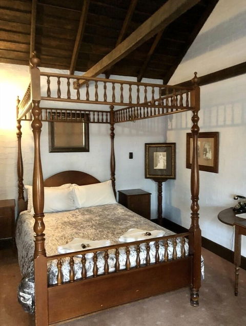 Settlers Hotel York - Northern Rivers Accommodation 2