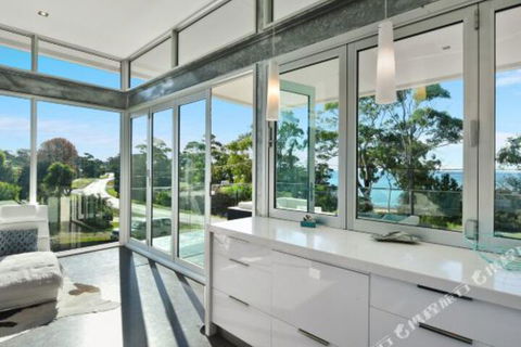 The Accommodation Group â€“ Glasshouse On Bentley Bridport - Northern Rivers Accommodation 3