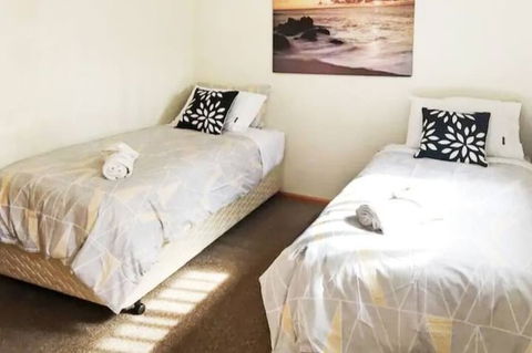 Rye Sleeps 10, Great Weekender - Northern Rivers Accommodation 1
