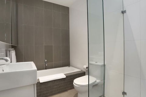 Kew Luxurious Townhouse - Northern Rivers Accommodation 4