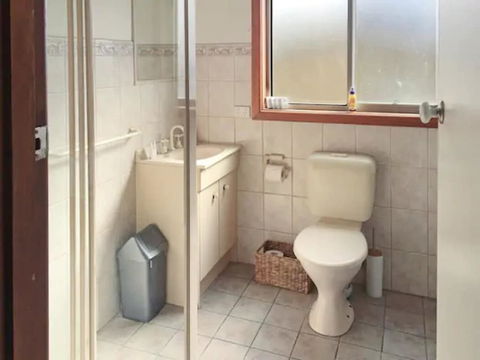 Home Near Shops & Beach - Northern Rivers Accommodation 6