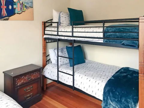 Home Near Shops & Beach - Northern Rivers Accommodation 5