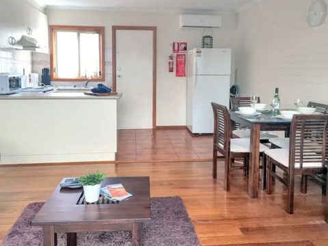 Home Near Shops & Beach - Northern Rivers Accommodation 5