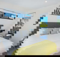 Round About Bulimba - Northern Rivers Accommodation