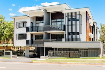 Round About Bulimba - Northern Rivers Accommodation 5