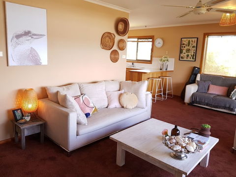 Beautiful Cottage, Ocean Views, Amazing Gardens, 12 Minute Walk To Beach - Northern Rivers Accommodation 1