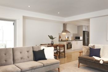 Sleek & Spacious Flat - Northern Rivers Accommodation 0