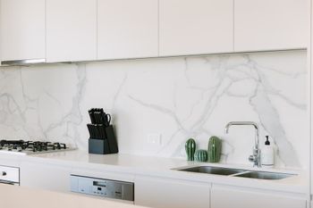 Super Spacious City View Apartments - Northern Rivers Accommodation 5
