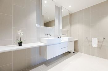 Super Spacious City View Apartments - Northern Rivers Accommodation 1