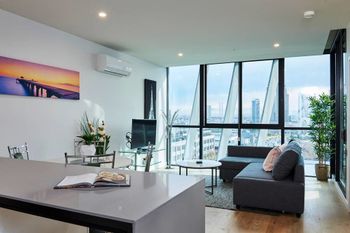 Stunning Harbour & City View Loft - Northern Rivers Accommodation 0